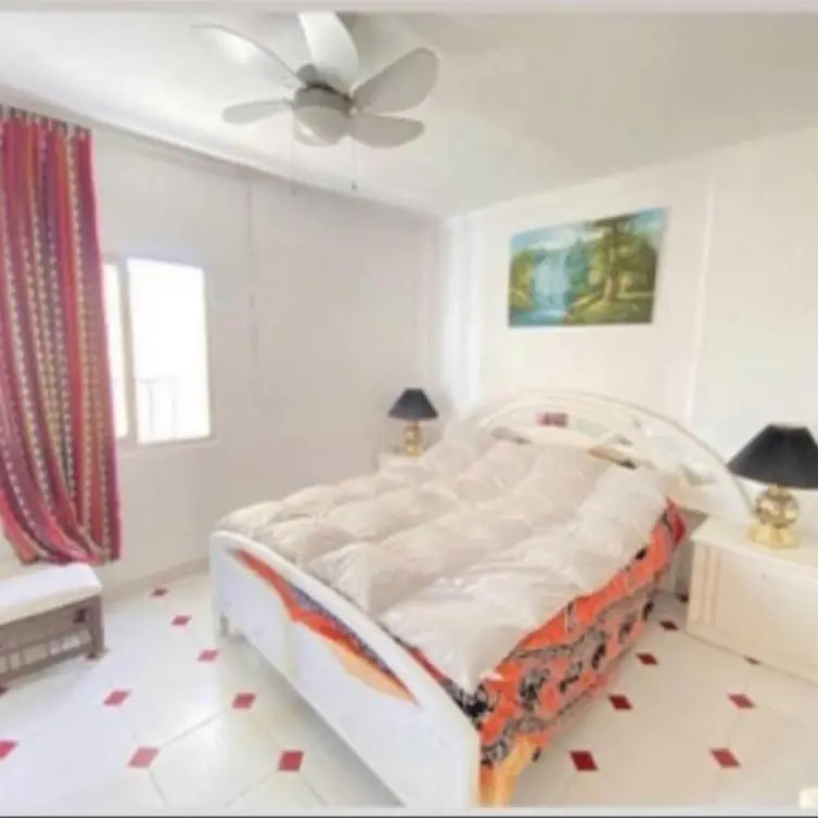Sale of middle floor apartment in Marbella