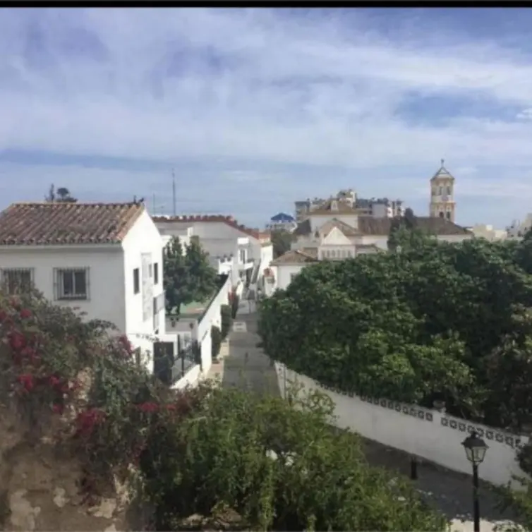 Sale of middle floor apartment in Marbella