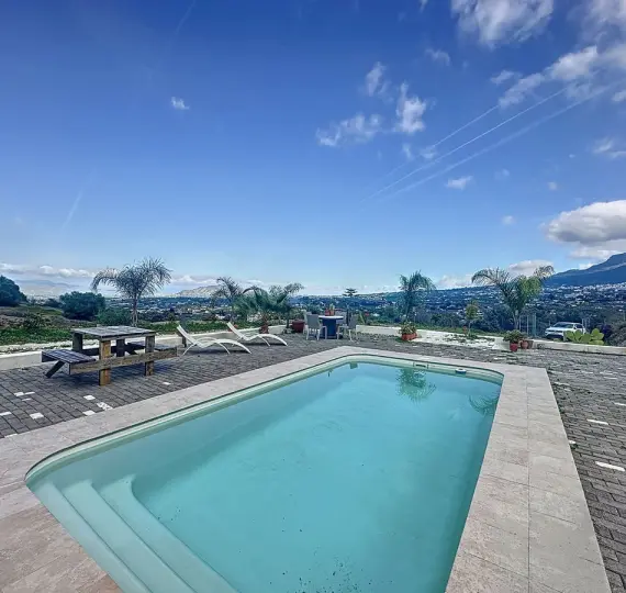 Sale of detached villa in Alhaurín el Grande