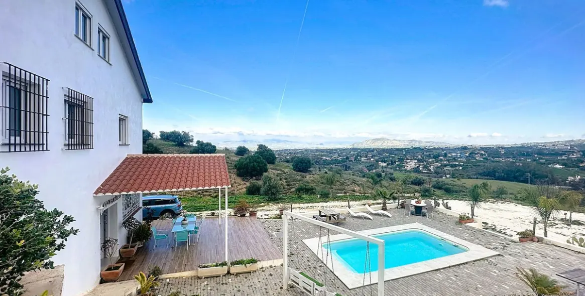 Sale of detached villa in Alhaurín el Grande 4