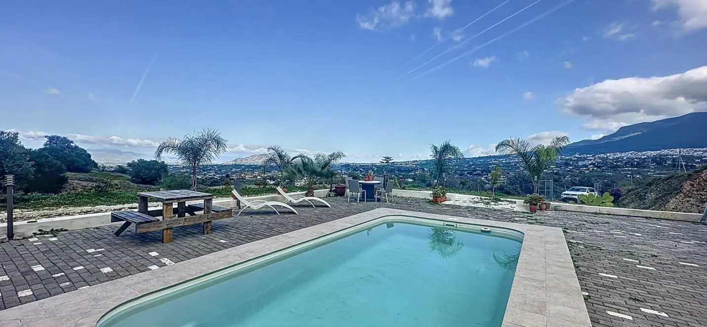 Venta de villa independiente en Alhaurín el Grande 1