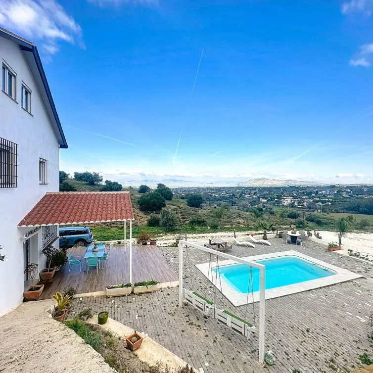 Venta de villa independiente en Alhaurín el Grande
