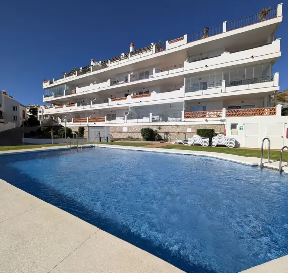 Sale of penthouse in Calahonda