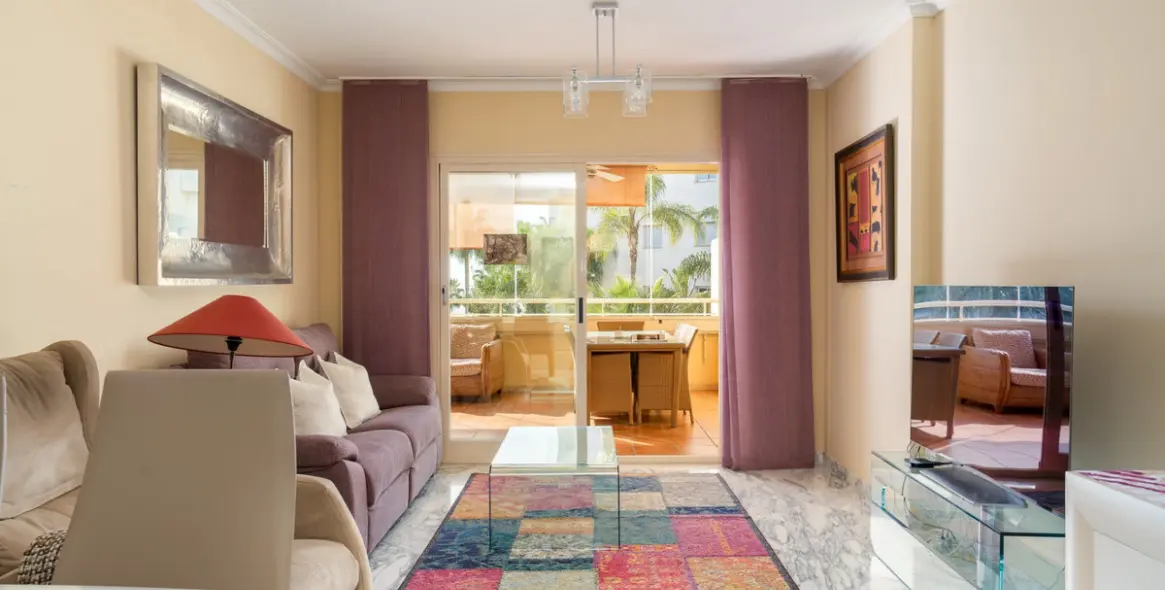 Продажа апартаментов на среднем этаже в Mijas Costa 3