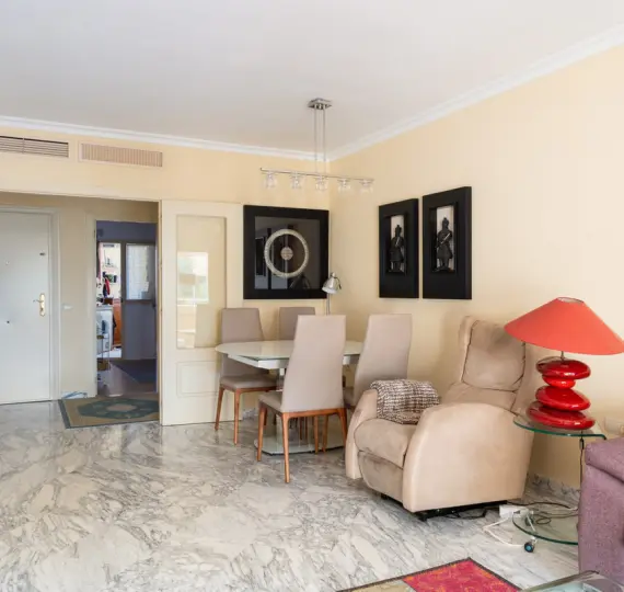 Sale of middle floor apartment in Mijas Costa