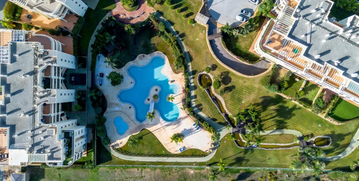 Продажа апартаментов на среднем этаже в Mijas Costa 18