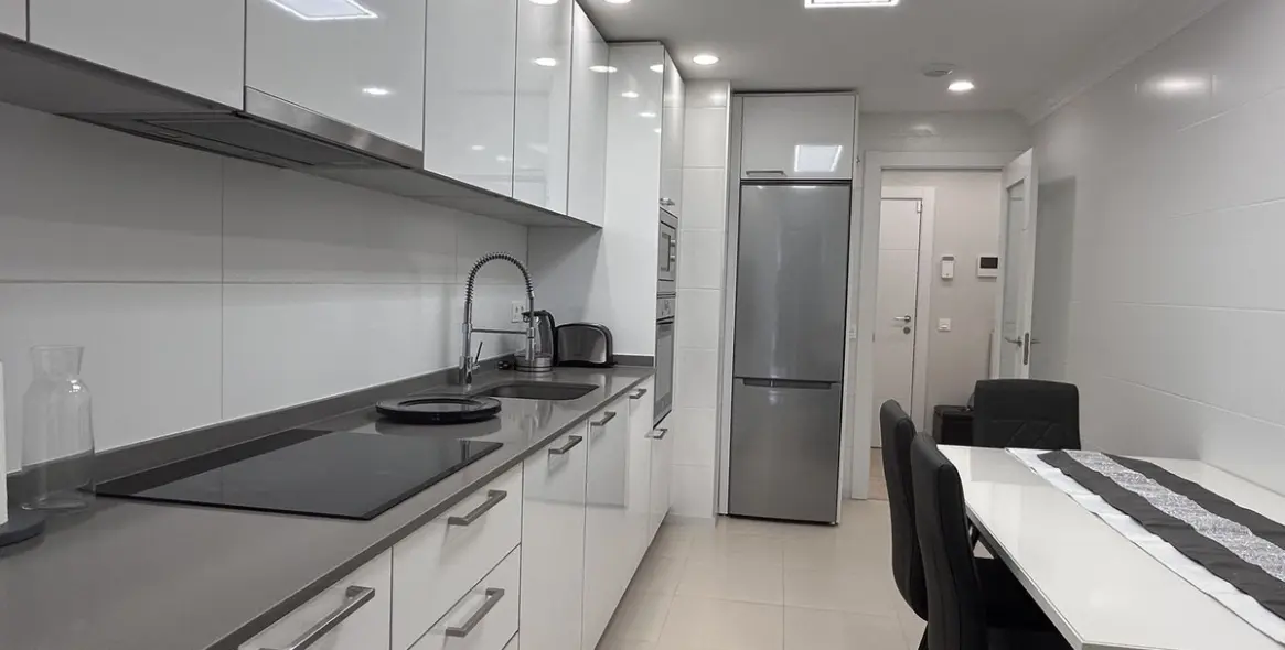 Продажа апартаментов на среднем этаже в Nueva Andalucía 5