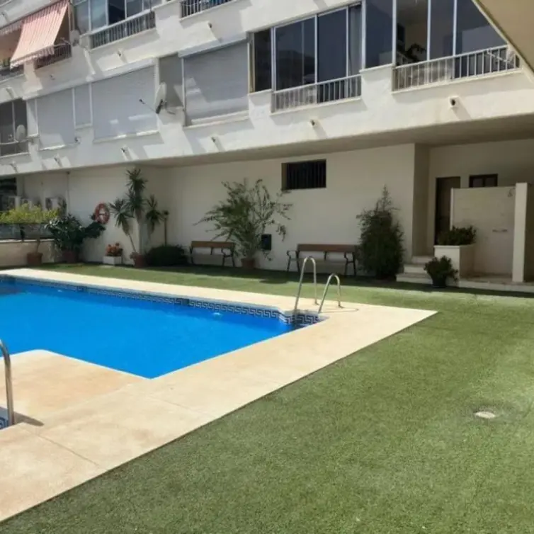 Продажа апартаментов на среднем этаже в Marbella