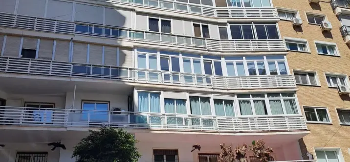 Sale of middle floor apartment in Málaga Centro 0