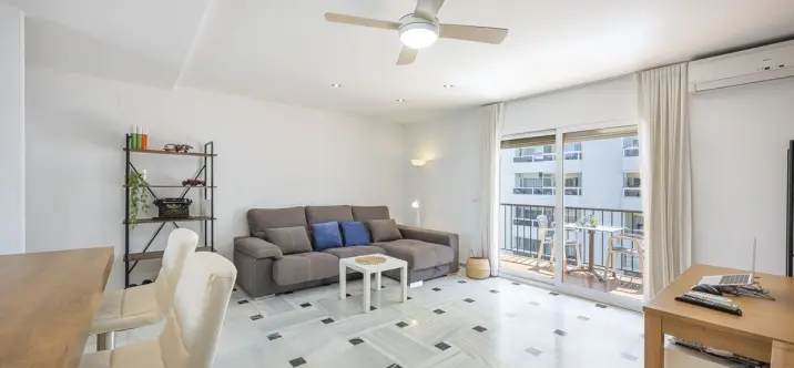 Sale of penthouse in Fuengirola 0