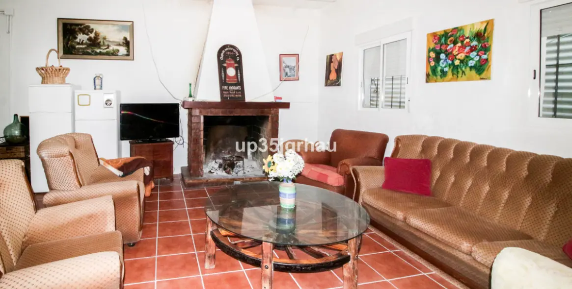 Продажа  отдельно стоящей виллы в Gaucín 4