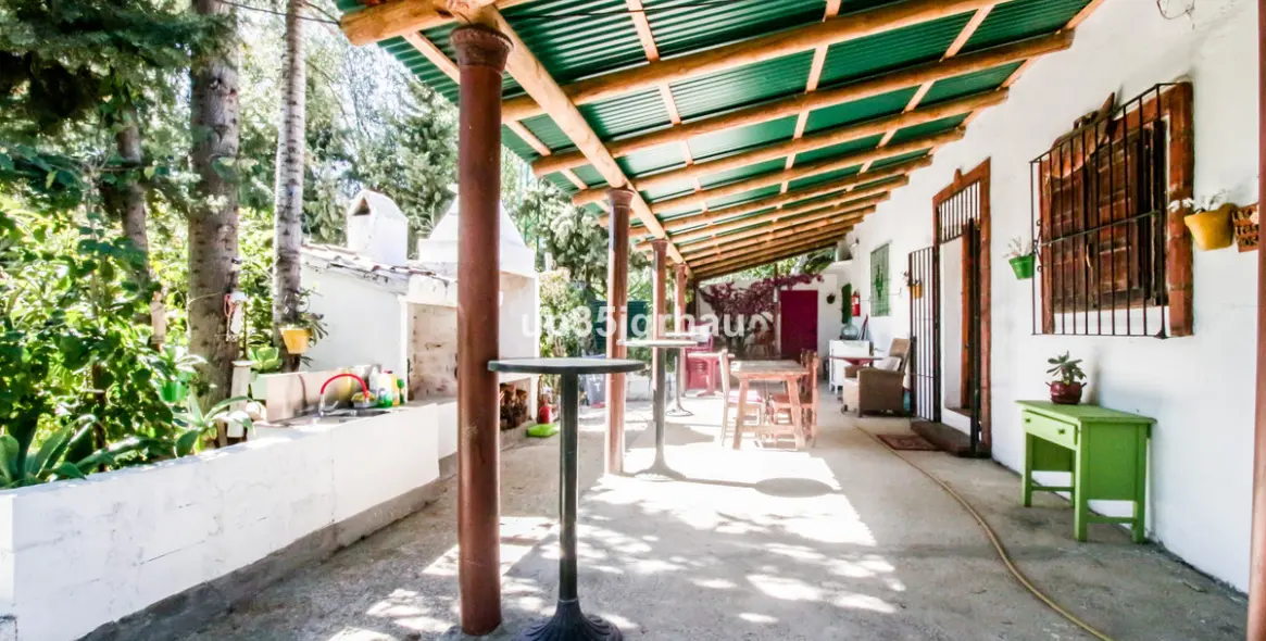 Продажа  отдельно стоящей виллы в Gaucín 14