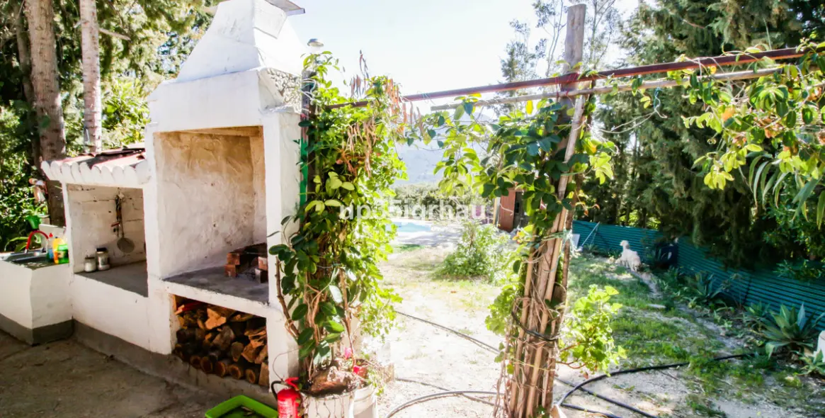 Продажа  отдельно стоящей виллы в Gaucín 39