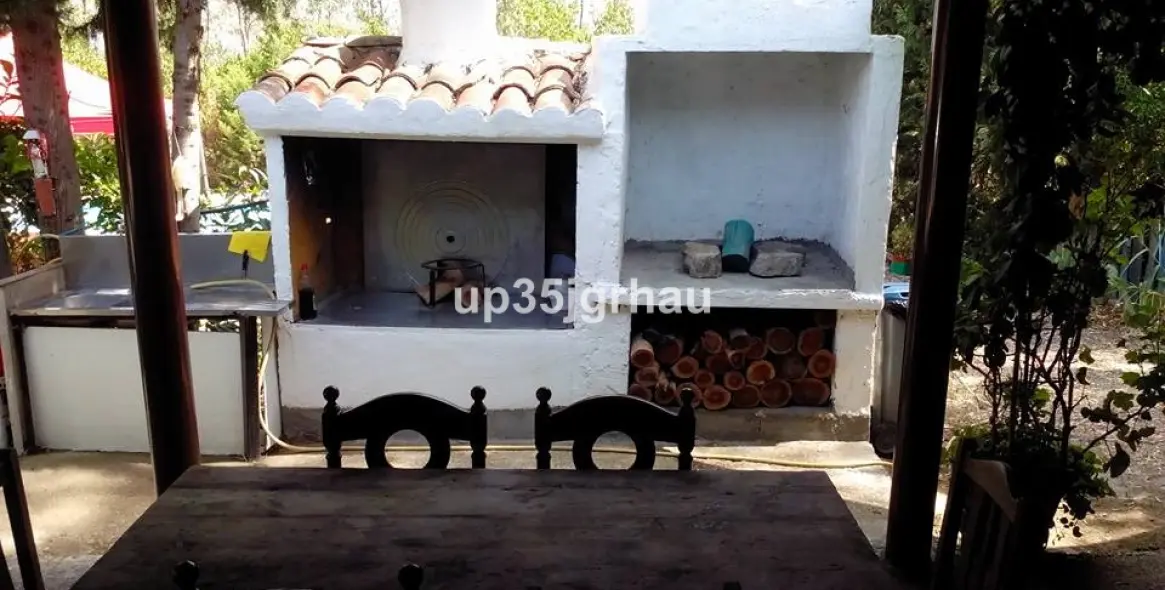 Продажа  отдельно стоящей виллы в Gaucín 40