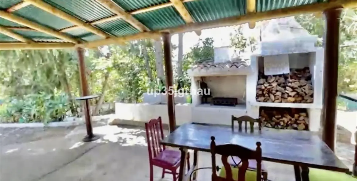 Продажа  отдельно стоящей виллы в Gaucín 41