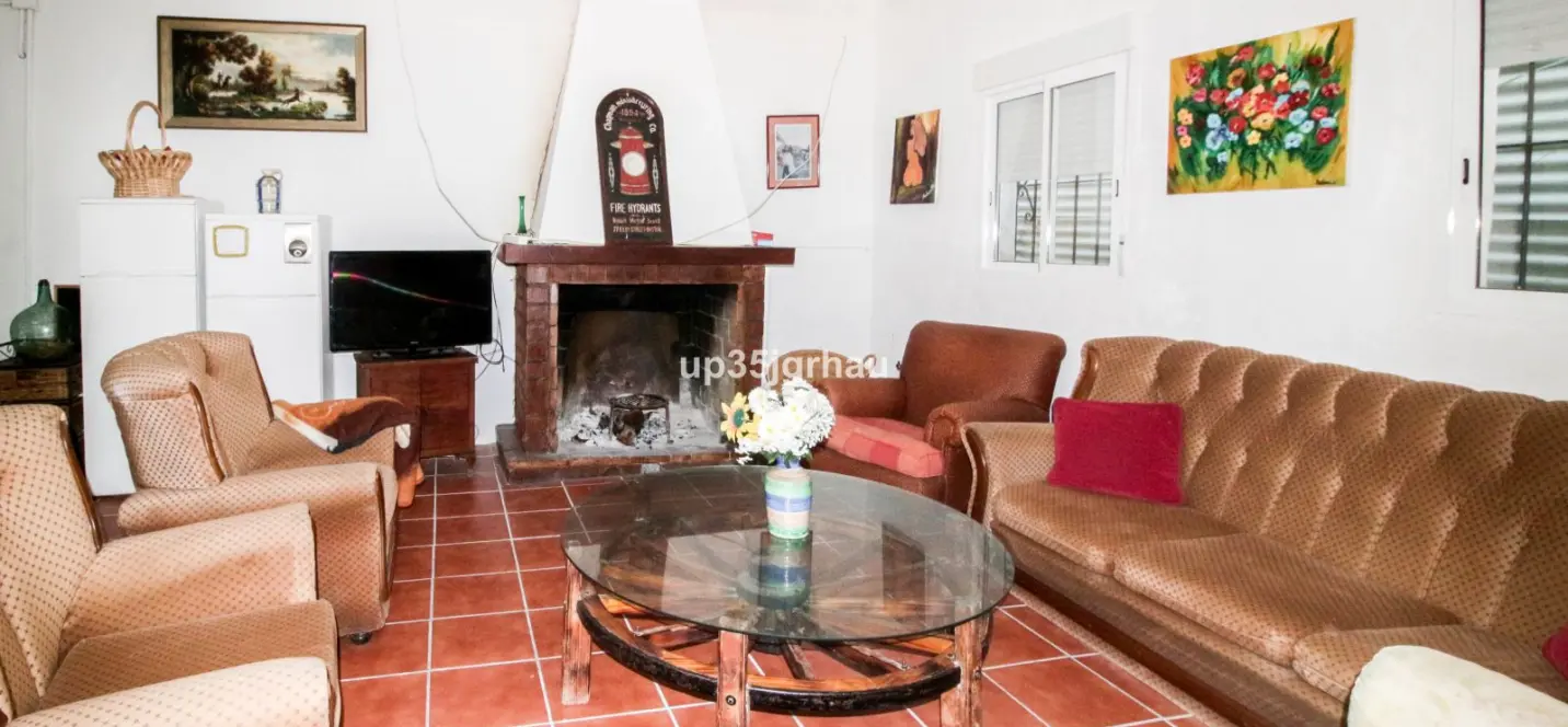 Sale of detached villa in Gaucín 3