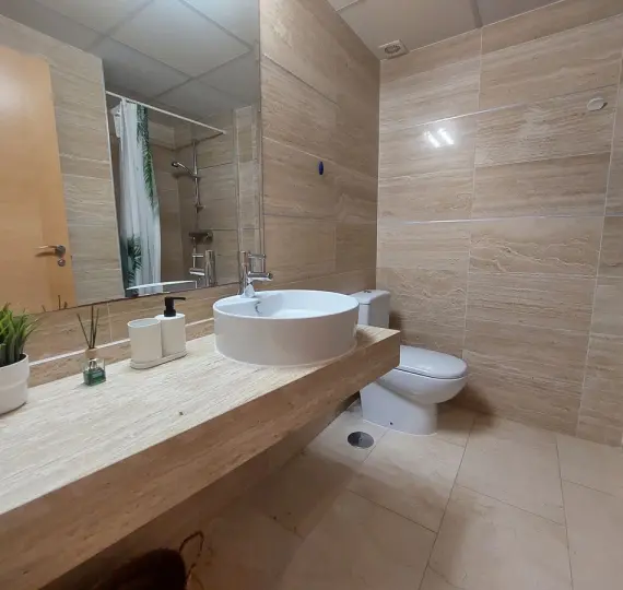 Sale of ground floor apartment in Benahavís