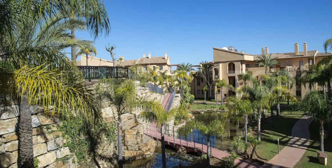 Sale of ground floor apartment in Benahavís 8