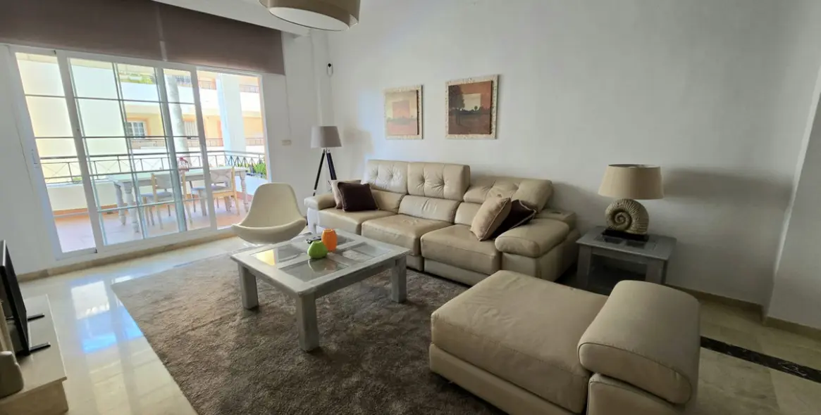 Sale of middle floor apartment in Aloha 3