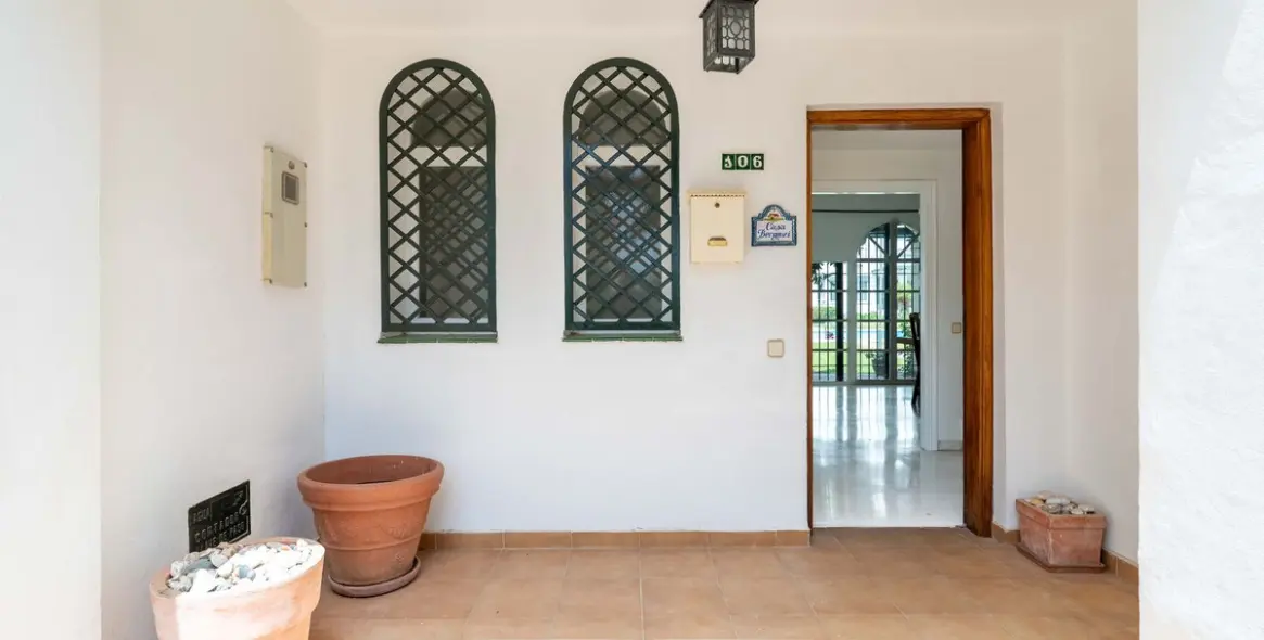 Sale of townhouse in Nueva Andalucía 2