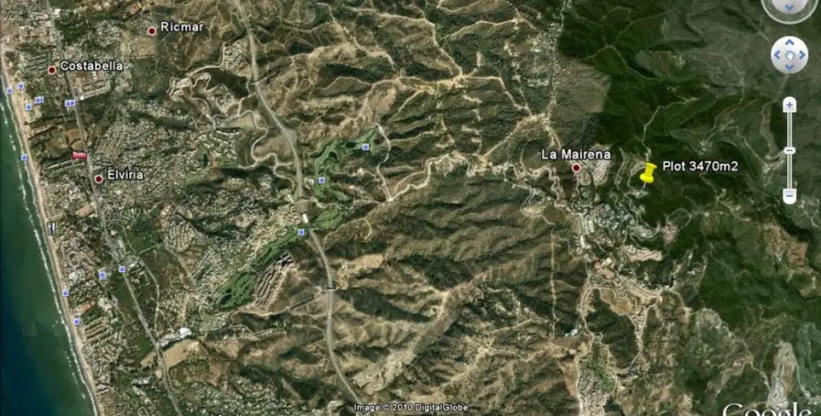 Продажа  жилого участка в La Mairena 11