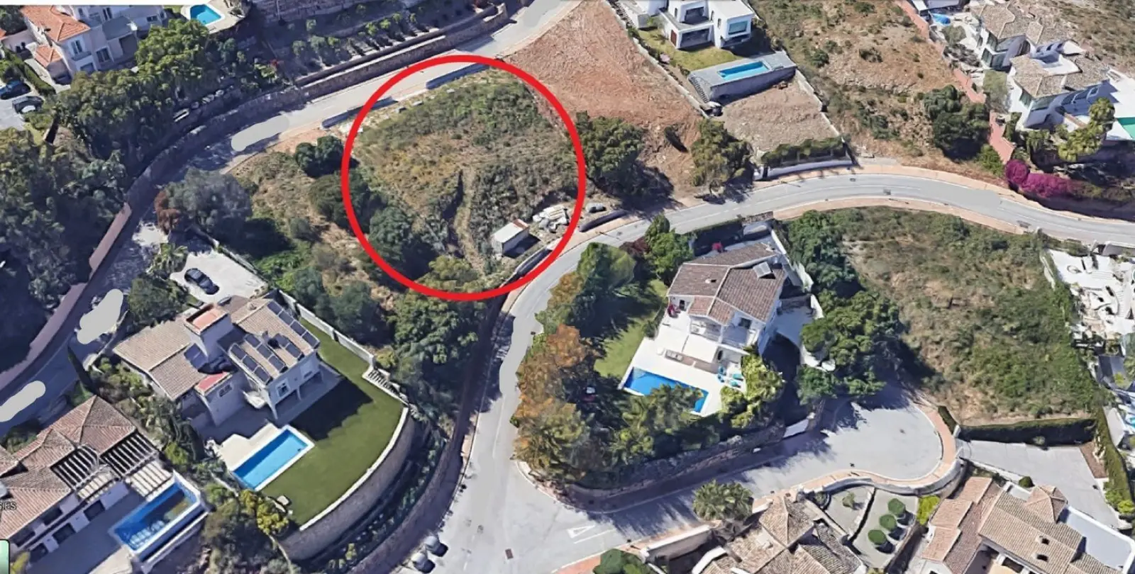 Sale of residential plot in Elviria 1