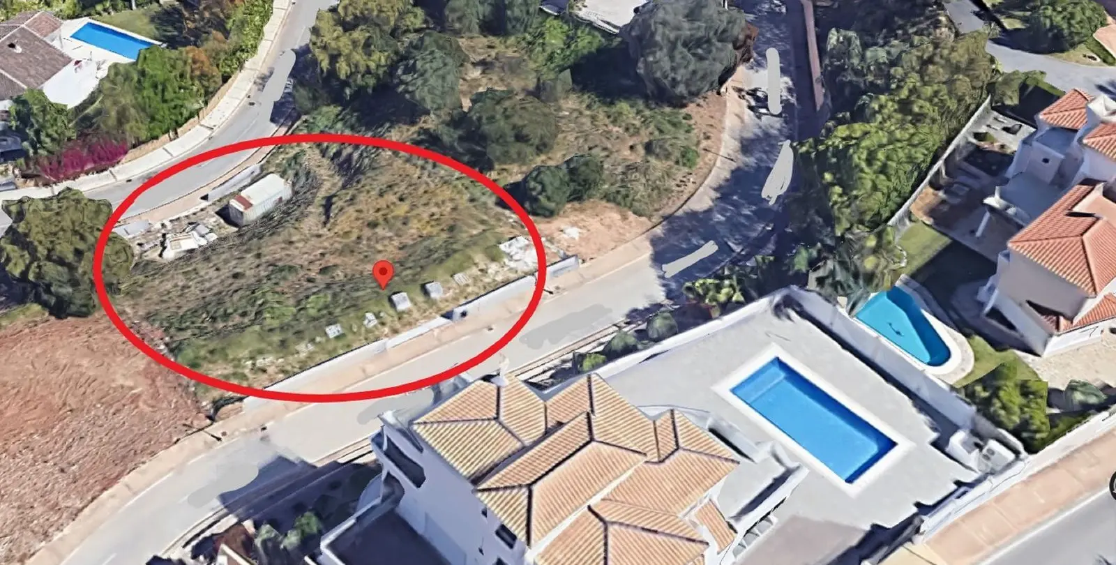Sale of residential plot in Elviria 2