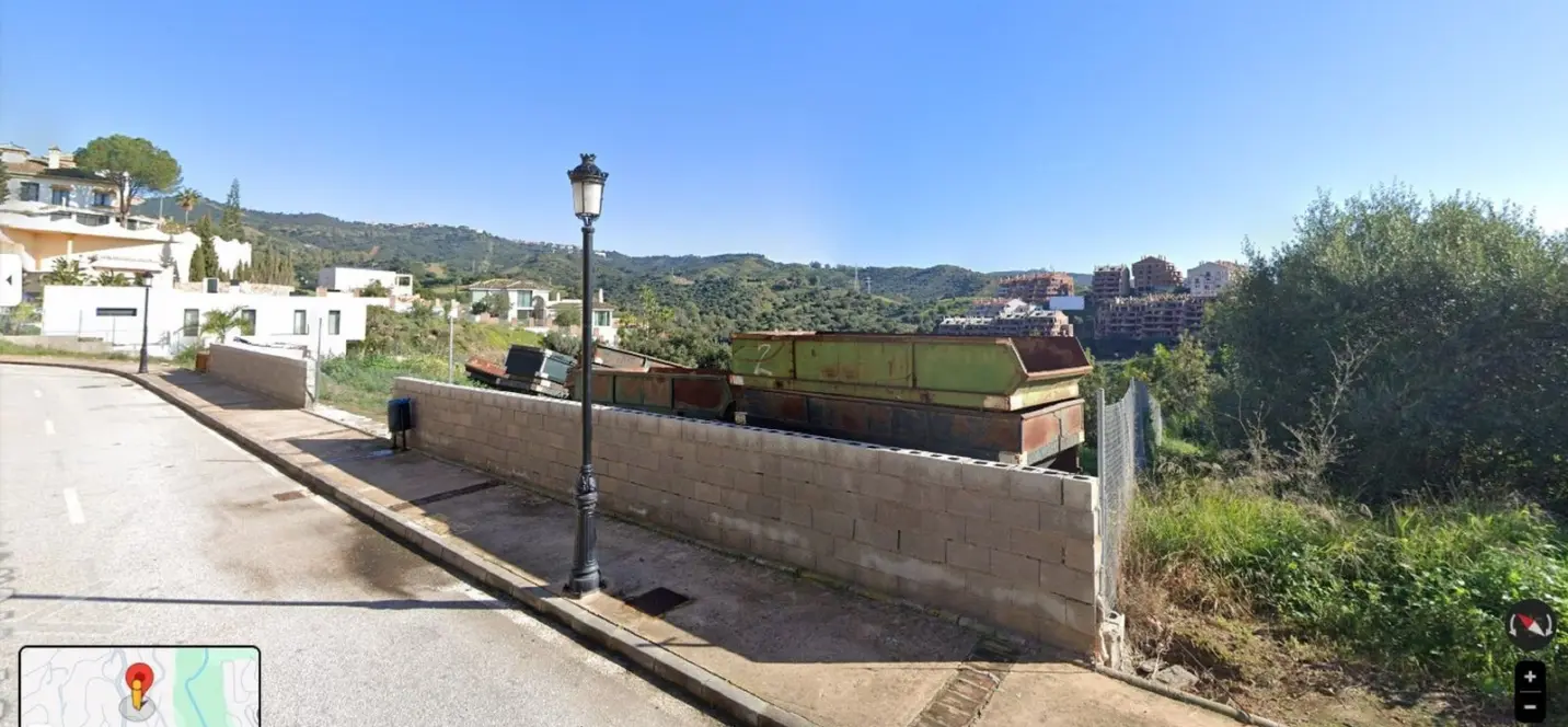Venta de parcela residencial en Elviria 2