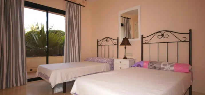 Long-term rent of ground floor apartment in Benahavís 4