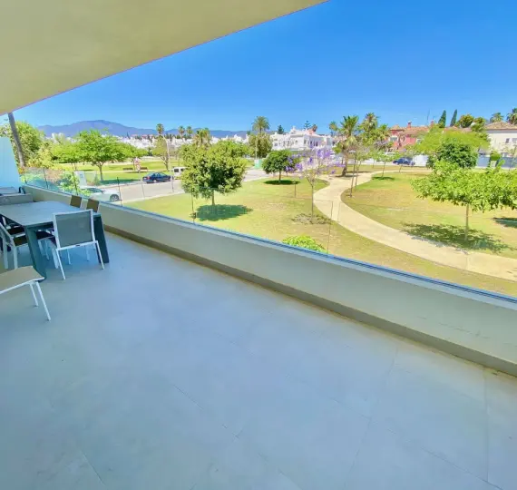 Апартаменты на среднем этаже R5047699