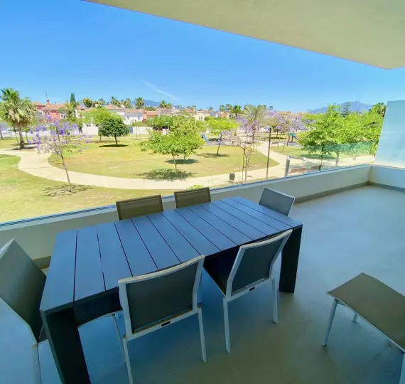 Апартаменты на среднем этаже R5047699