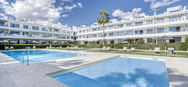 Апартаменты на среднем этаже R5047699 4