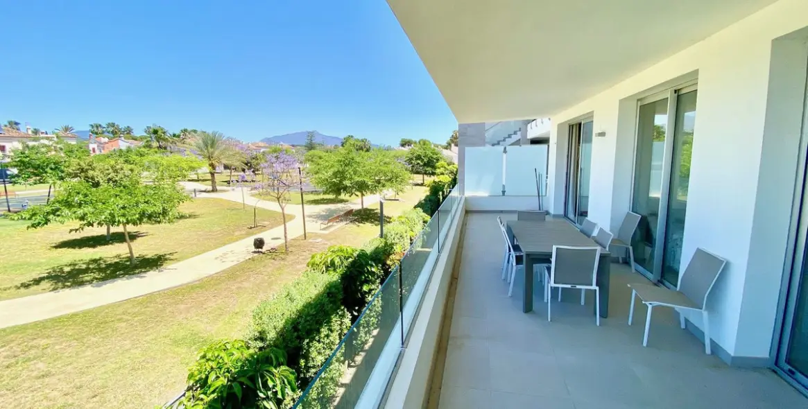 Продажа апартаментов на среднем этаже в Estepona (район Estepona) 7