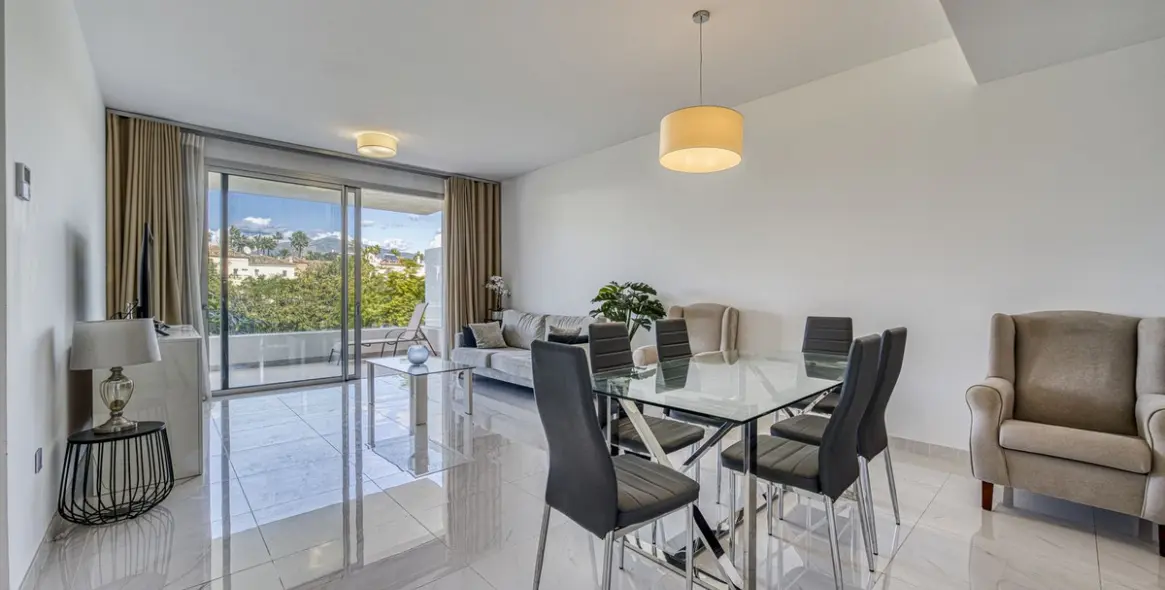 Продажа апартаментов на среднем этаже в Estepona (район Estepona) 10