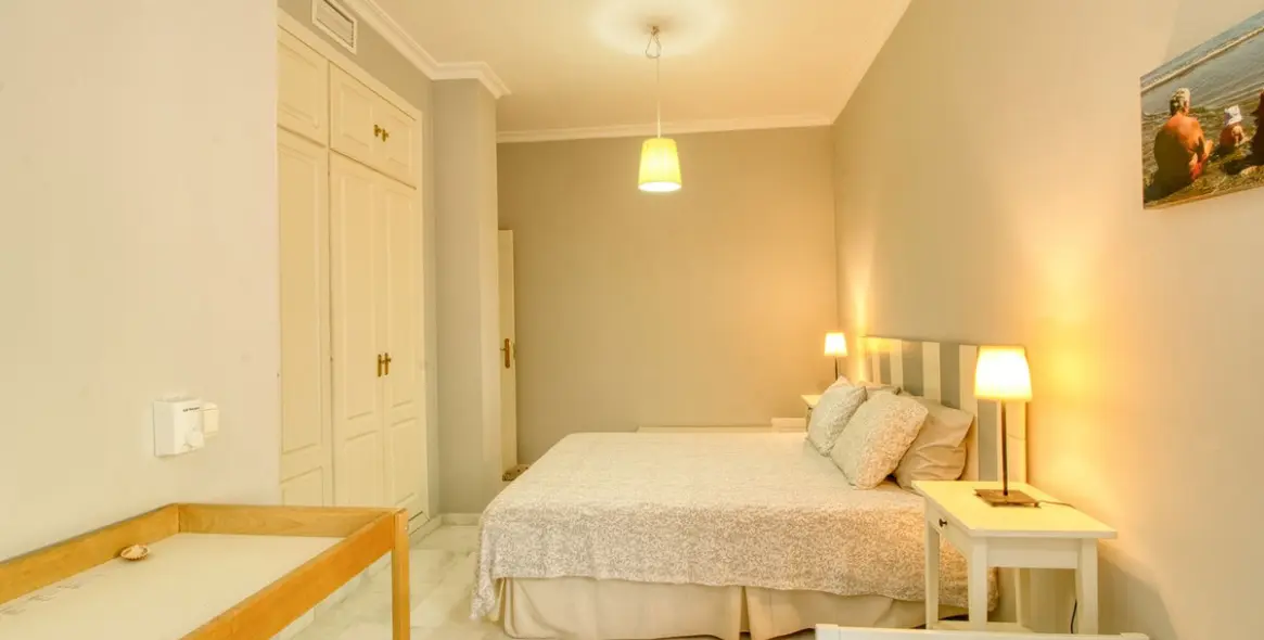 Sale of middle floor apartment in Manilva 29