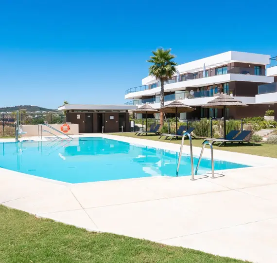 Middle floor apartment R5153041