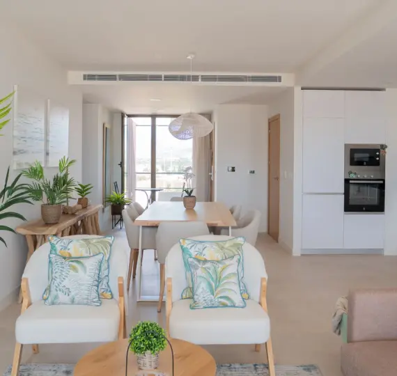 Middle floor apartment R5153041