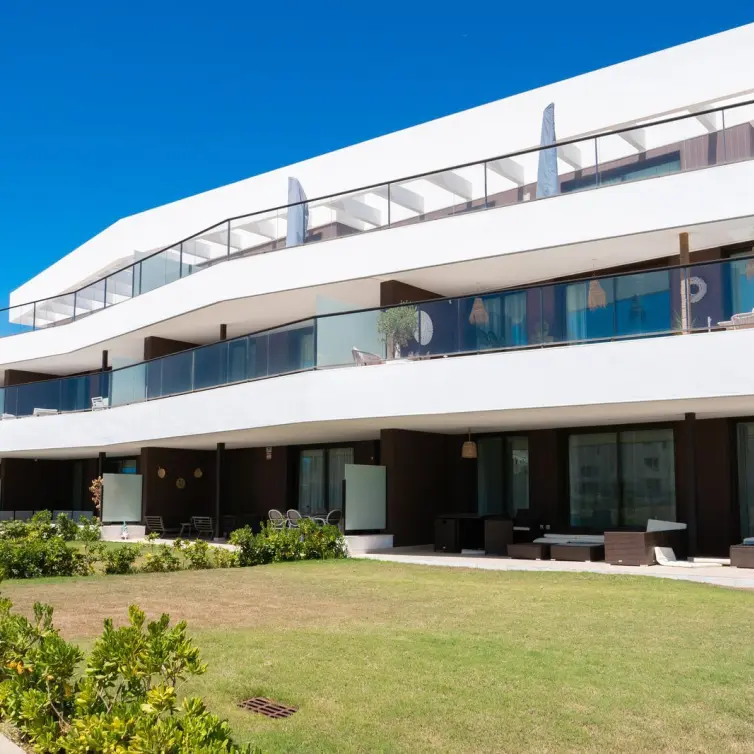 Sale of middle floor apartment in Casares