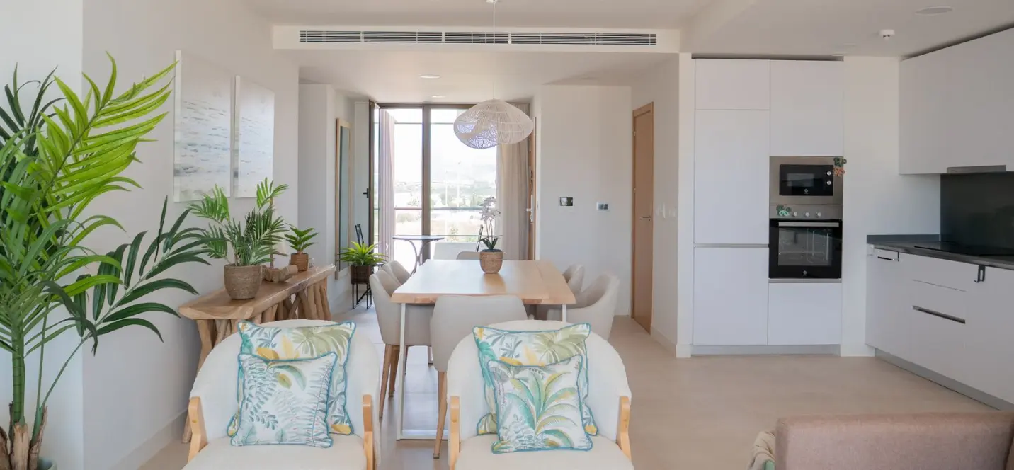 Sale of middle floor apartment in Casares 4