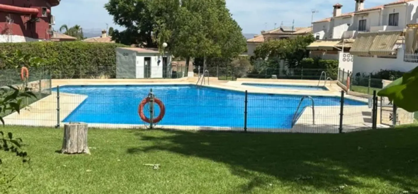 Venta de casa pareada en Alhaurín de la Torre 0