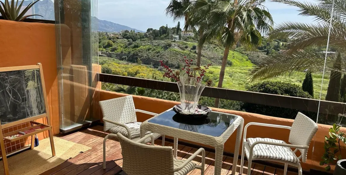 Sale of penthouse in Benahavís 2