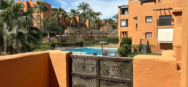 Sale of penthouse in Benahavís 2