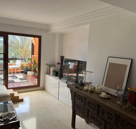 Sale of penthouse in Benahavís