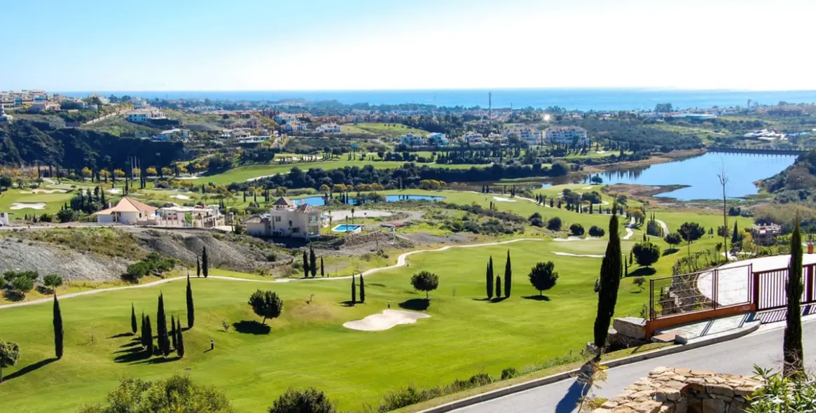 Sale of ground floor apartment in Los Flamingos 3