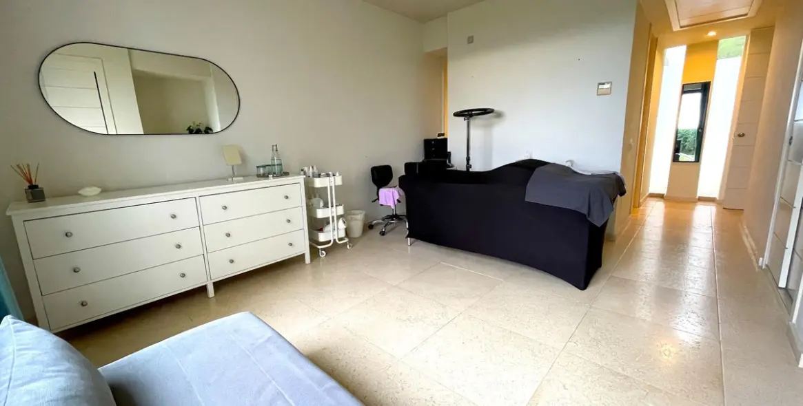 Sale of ground floor apartment in Los Flamingos 12