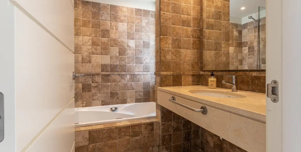 Venta de apartamento en planta baja en Los Flamingos 29