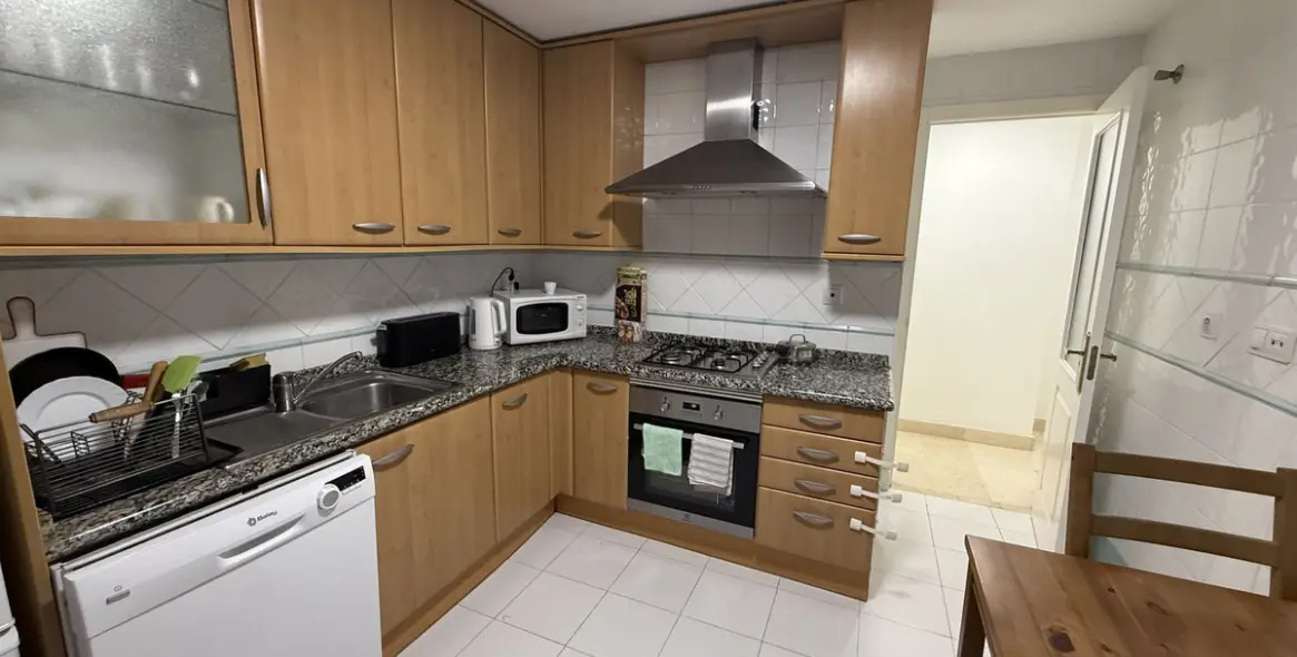 Venta de apartamento en planta baja en San Pedro de Alcántara 8