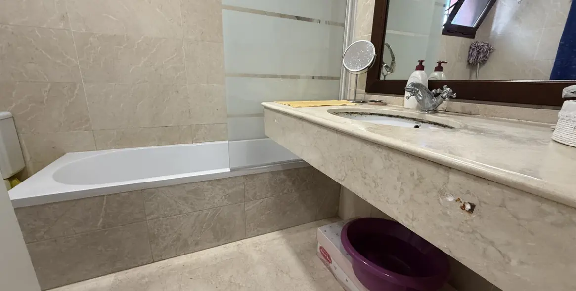 Venta de apartamento en planta baja en San Pedro de Alcántara 9