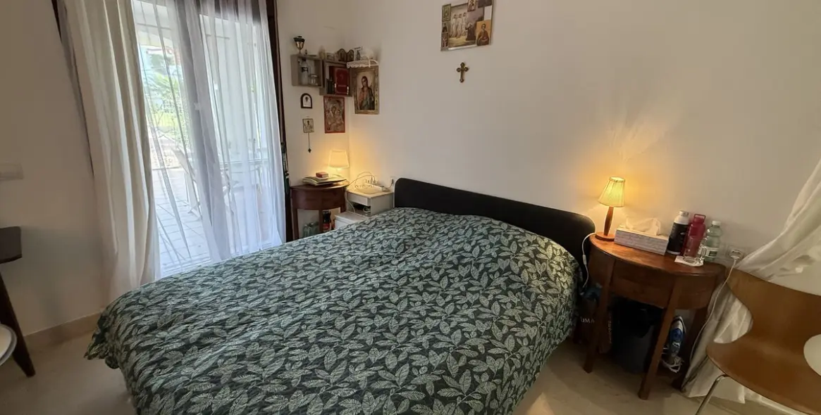 Venta de apartamento en planta baja en San Pedro de Alcántara 10