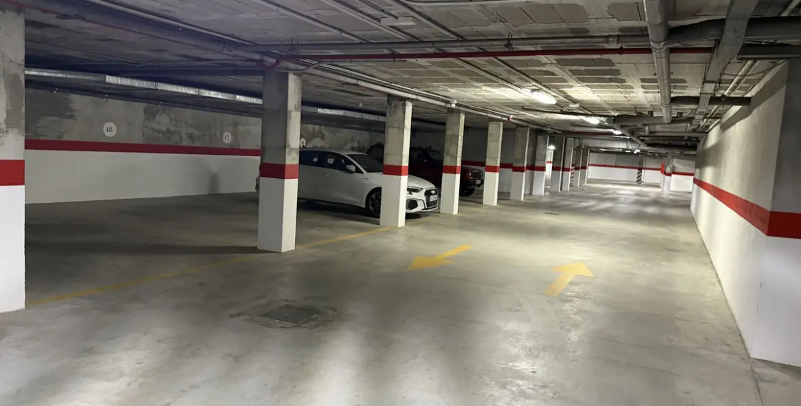 Venta de apartamento en planta baja en San Pedro de Alcántara 19